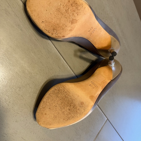 GUCCI Gold (37.5) Silk Platform Pump + Crystal Ball heel detail - Picture 5 of 8